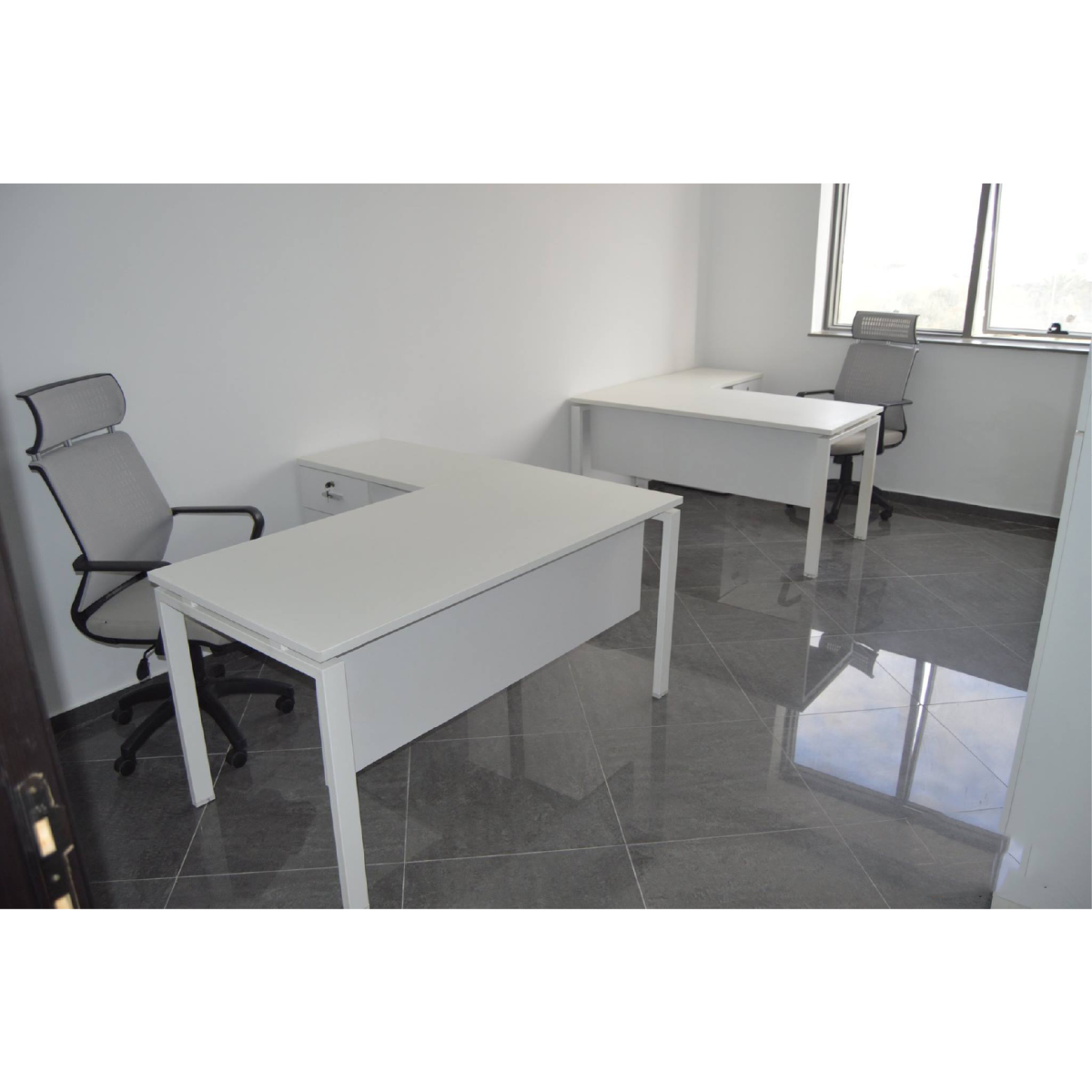 kayza_Plan-de-travail-2.png Bureau individuel KAYZA – Image 1