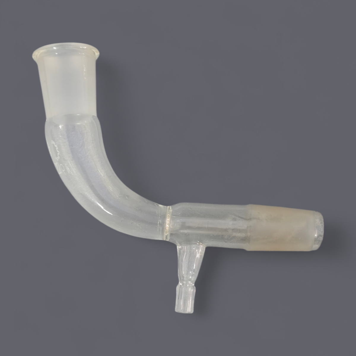 Adaptateur récepteur coudé avec prise de vide 14/23 en Verre borosilicaté – Image 1